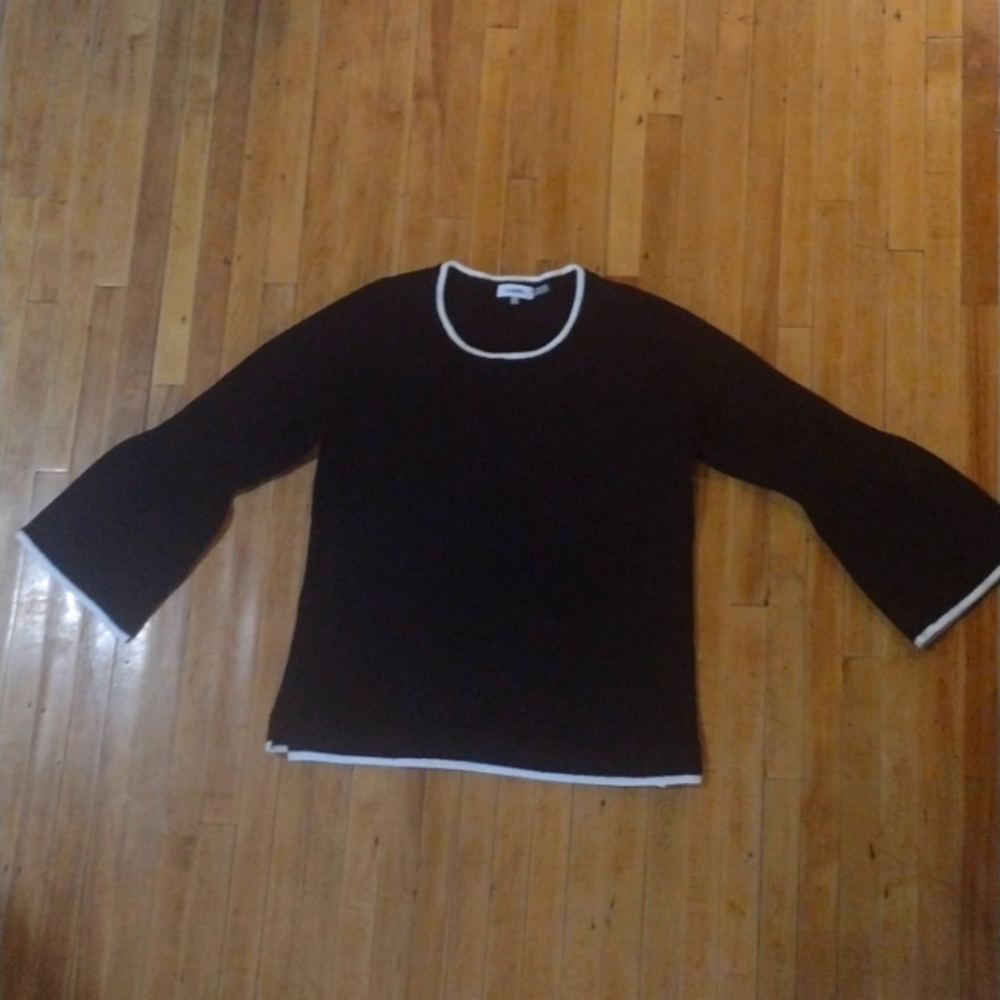 Calvin Klein Women's Sweater Black Large